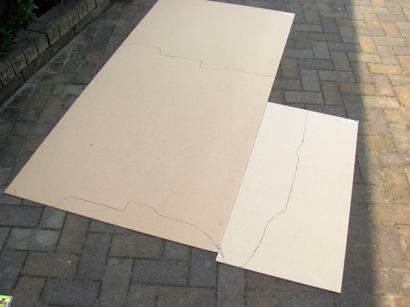 Illustration for article titled I Doubled My Hatchback Space With A False Floor And Here's How You Can Too